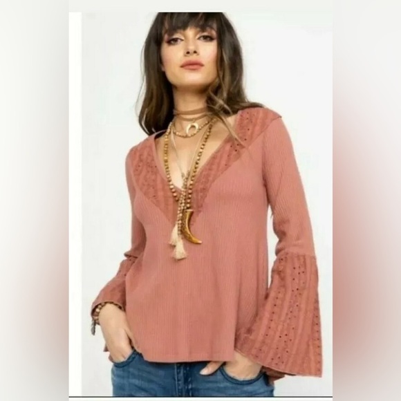 Free People Parisian Nights Pink Rose Bell Sleeve Ribbed V-Neck Shirt Size XS - Picture 6 of 9